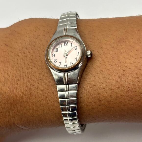 Vintage SIlver Watch - Picture 1 of 4